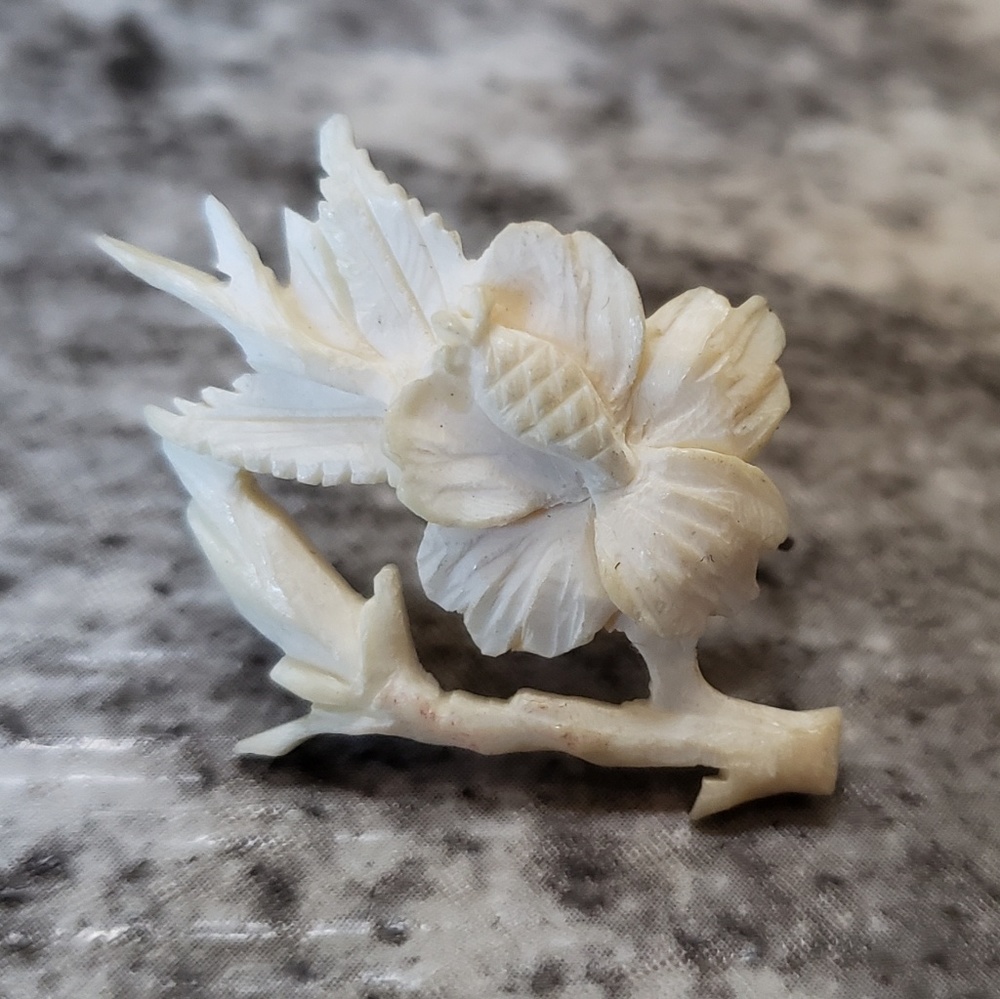 Hibiscus Carved Vintage Earrings Screw Back